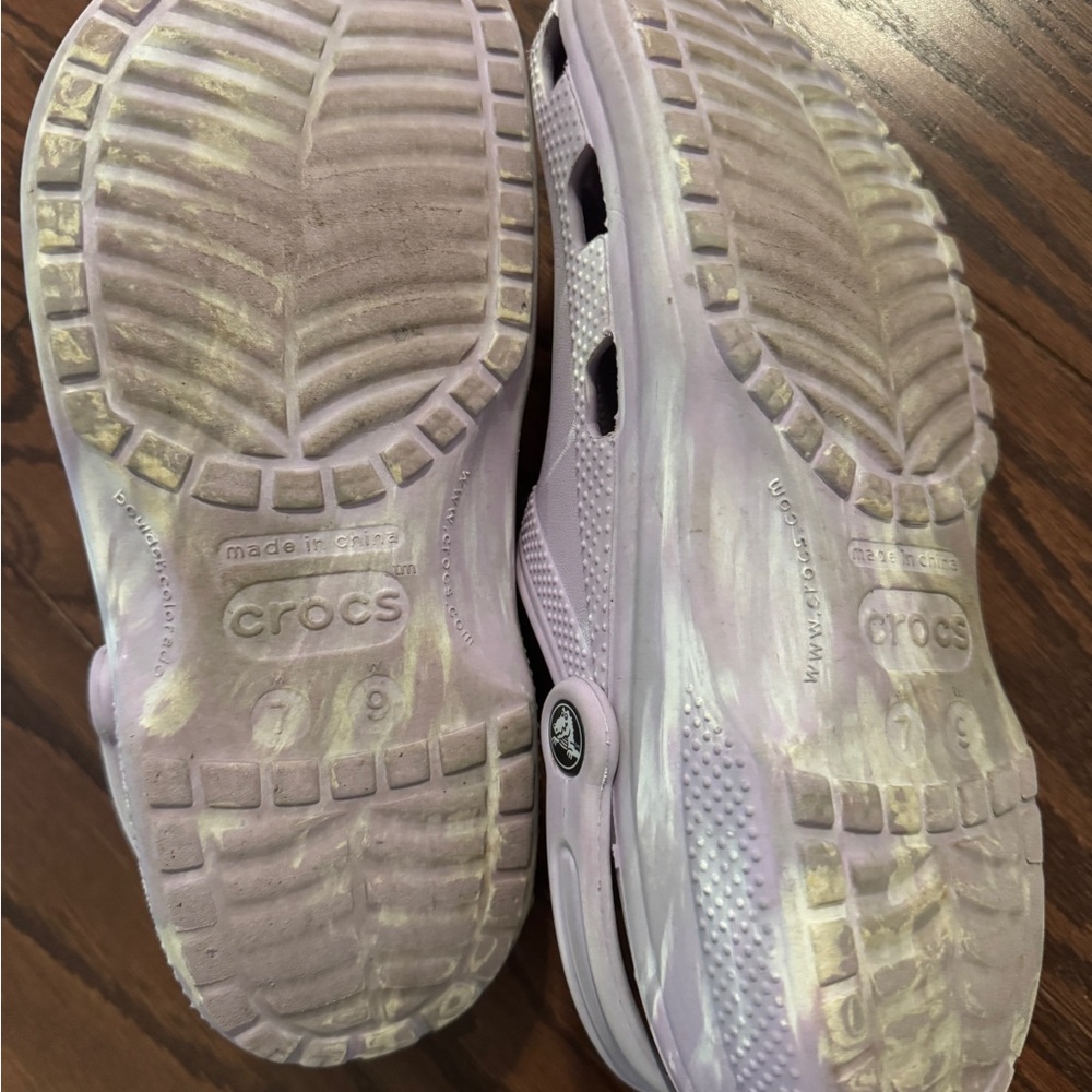 CROCS Lavender and Cream Swirl Clogs - Picture 3 of 3